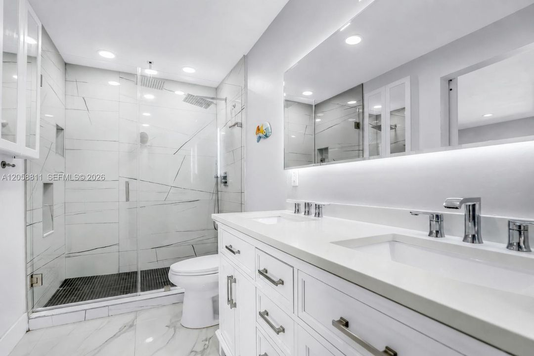 En Venta: $725,000 (4 camas, 3 baños, 1893 Pies cuadrados)