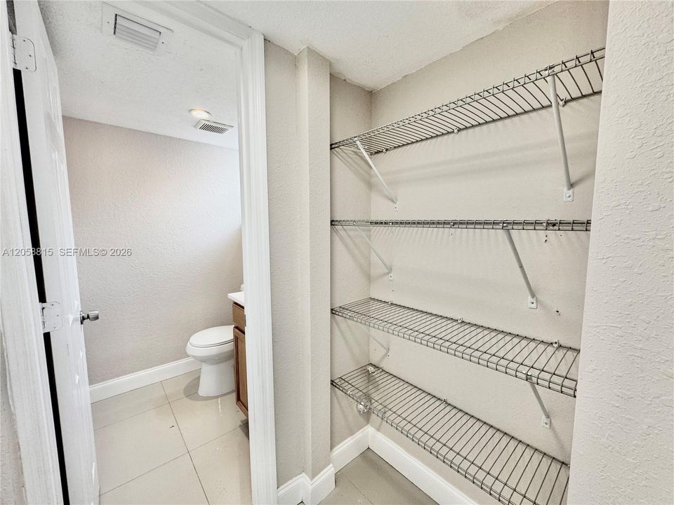 В аренду: $2,590 (3 спален, 2 ванн, 1264 Квадратных фут)