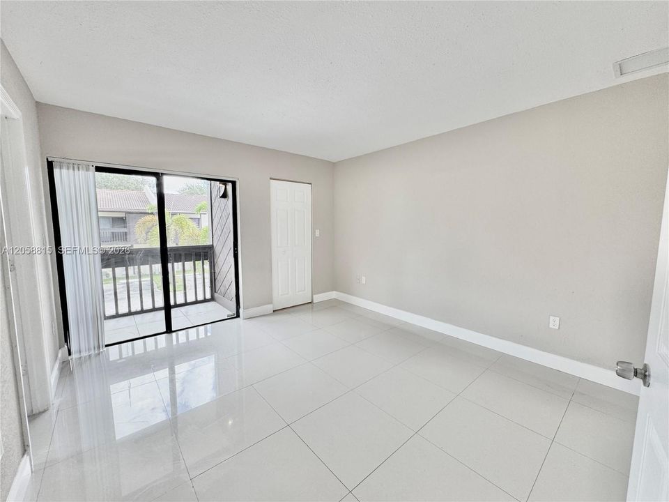 В аренду: $2,590 (3 спален, 2 ванн, 1264 Квадратных фут)