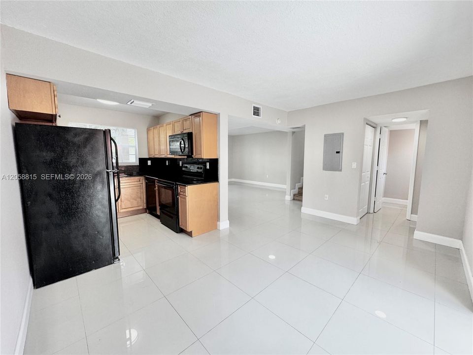 В аренду: $2,590 (3 спален, 2 ванн, 1264 Квадратных фут)