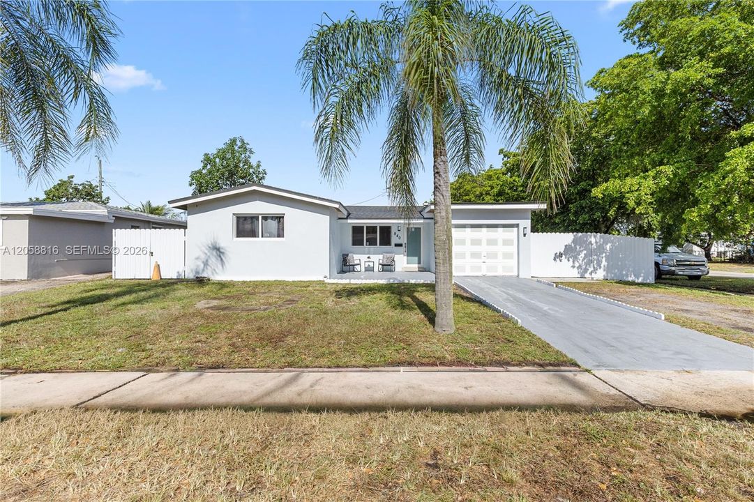 For Sale: $520,000 (3 beds, 1 baths, 1221 Square Feet)