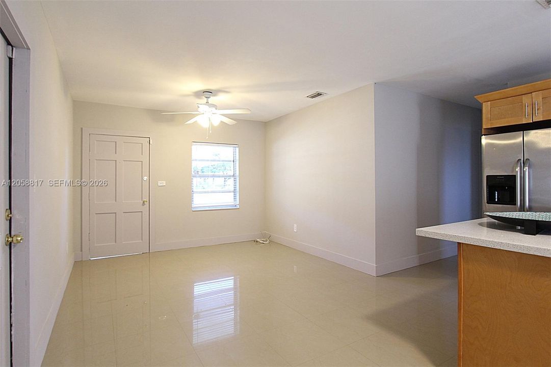 В аренду: $2,900 (3 спален, 2 ванн, 1085 Квадратных фут)