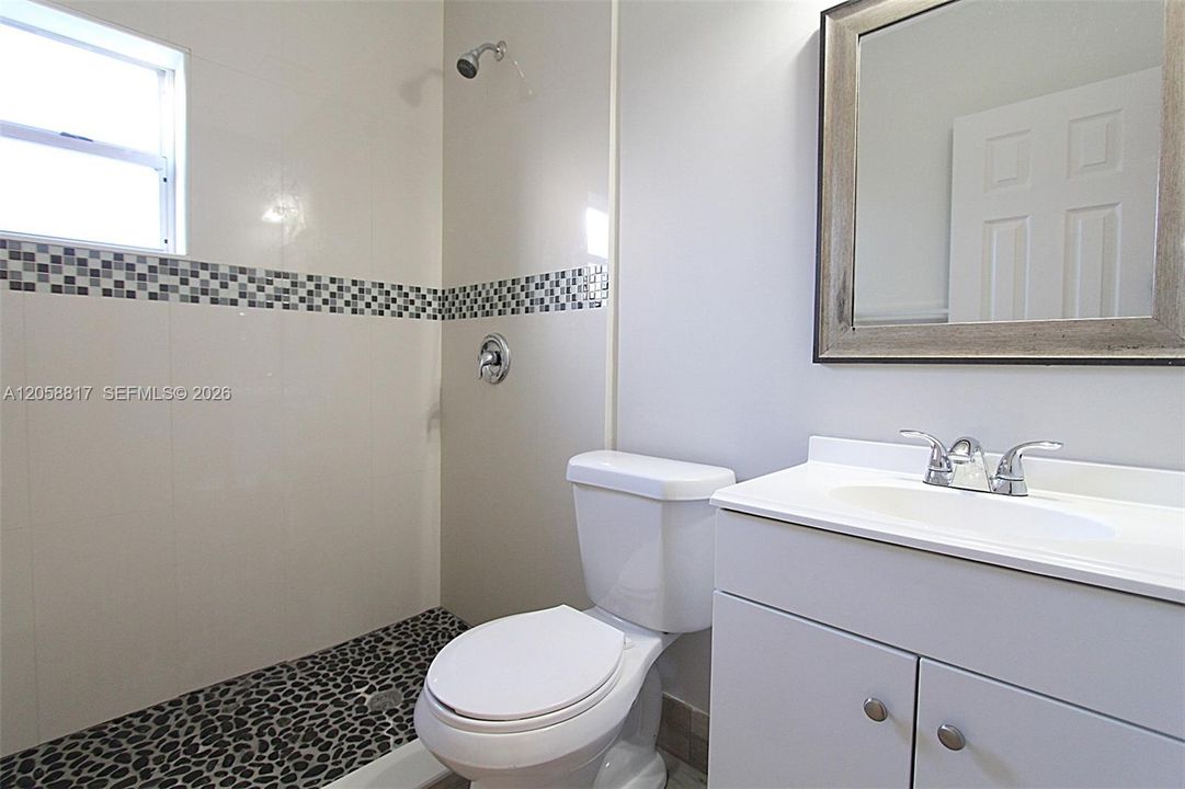 В аренду: $2,900 (3 спален, 2 ванн, 1085 Квадратных фут)