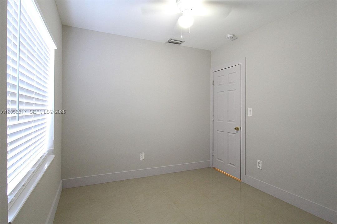 В аренду: $2,900 (3 спален, 2 ванн, 1085 Квадратных фут)
