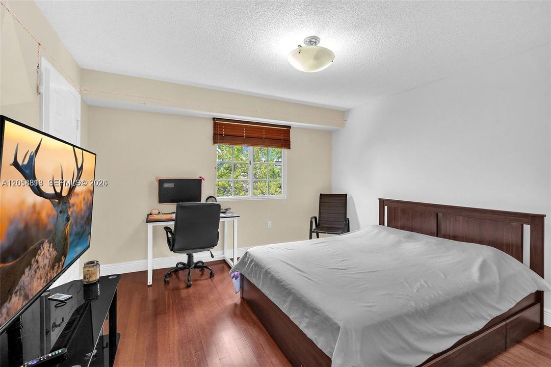 For Rent: $3,600 (2 beds, 2 baths, 1316 Square Feet)