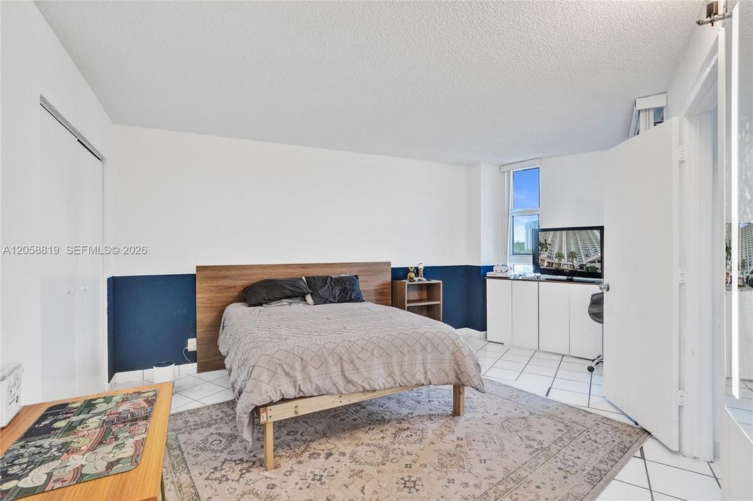 В аренду: $2,900 (2 спален, 2 ванн, 1357 Квадратных фут)
