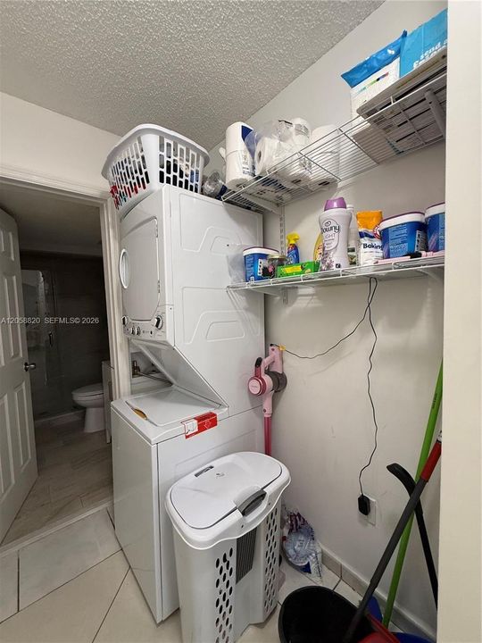 En Renta: $1,600 (3 camas, 2 baños, 600 Pies cuadrados)