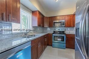 В аренду: $3,500 (2 спален, 2 ванн, 1582 Квадратных фут)