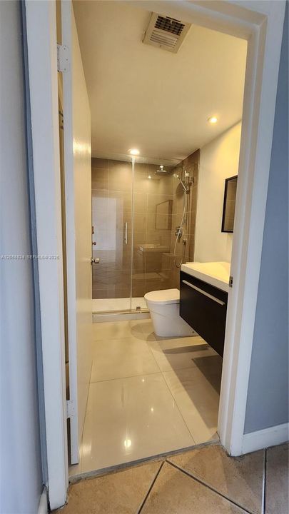 В аренду: $2,250 (2 спален, 2 ванн, 936 Квадратных фут)