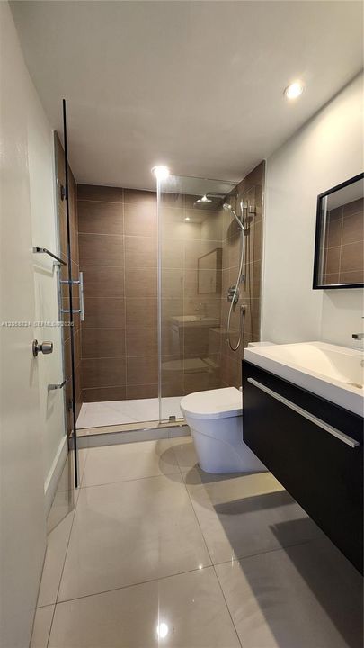 В аренду: $2,250 (2 спален, 2 ванн, 936 Квадратных фут)