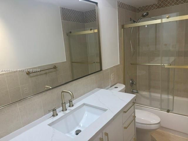 For Rent: $4,500 (2 beds, 2 baths, 980 Square Feet)
