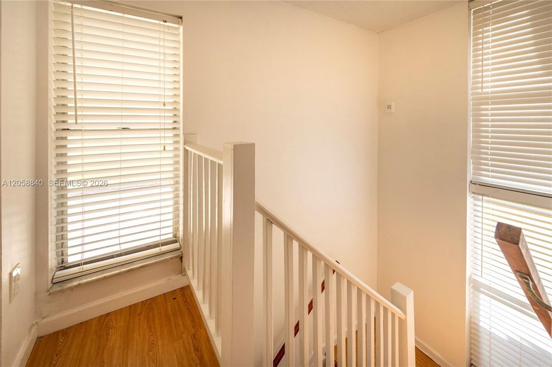 For Sale: $215,000 (2 beds, 2 baths, 1450 Square Feet)
