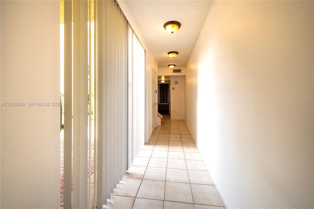 For Sale: $215,000 (2 beds, 2 baths, 1450 Square Feet)