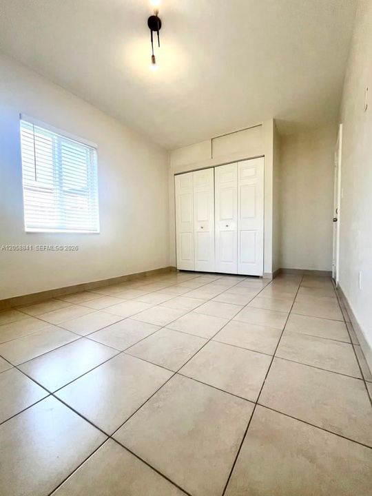 En Renta: $2,895 (3 camas, 1 baños, 1316 Pies cuadrados)