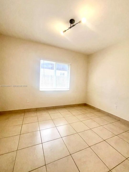 En Renta: $2,895 (3 camas, 1 baños, 1316 Pies cuadrados)