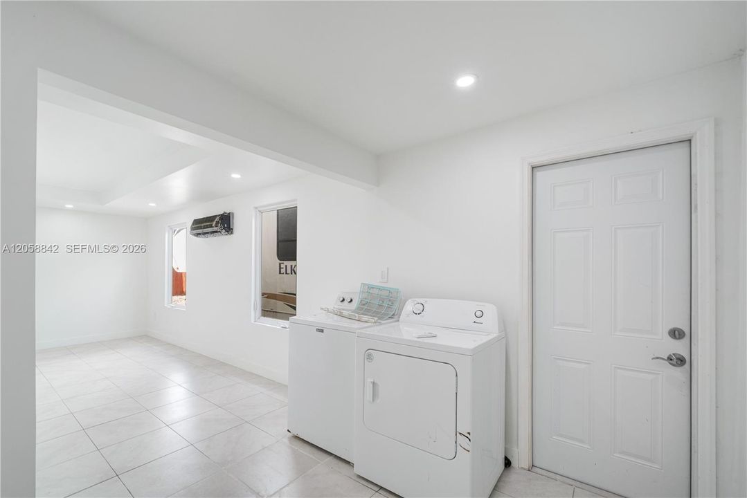 En Venta: $600,000 (3 camas, 2 baños, 1385 Pies cuadrados)