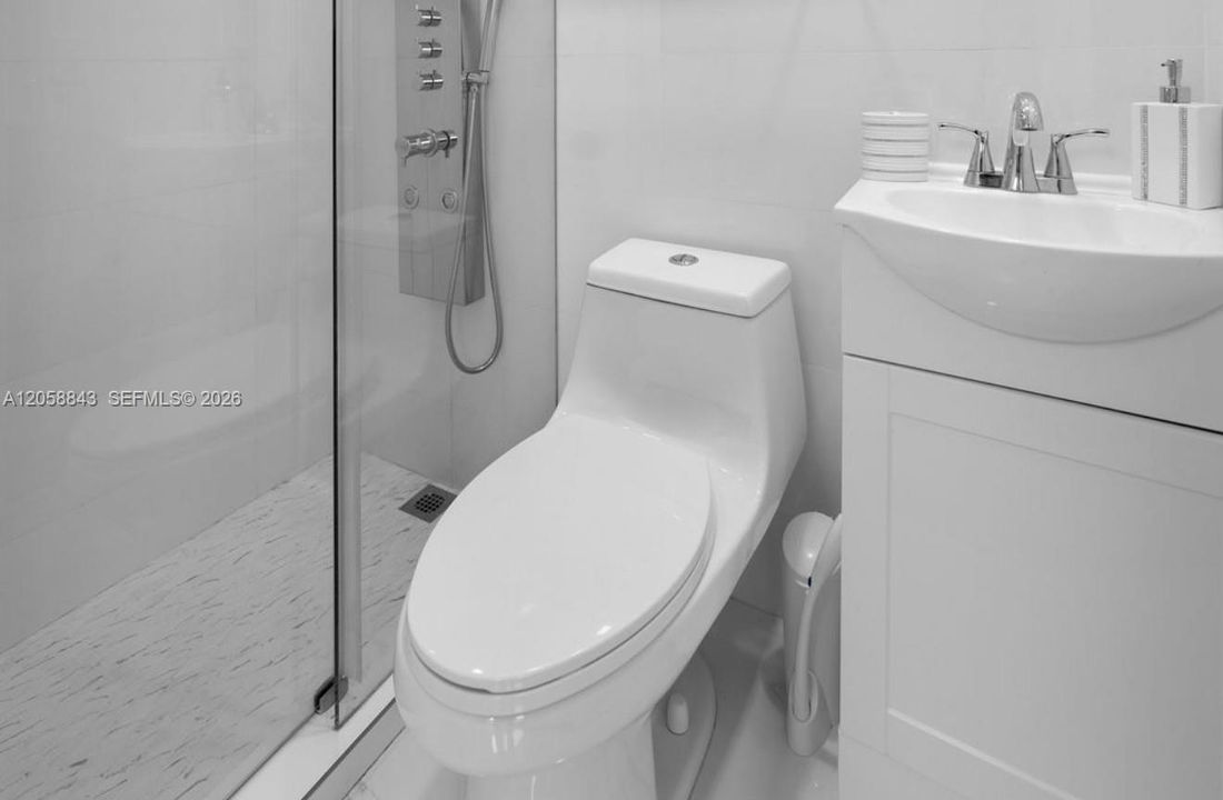 En Venta: $410,000 (3 camas, 2 baños, 1053 Pies cuadrados)