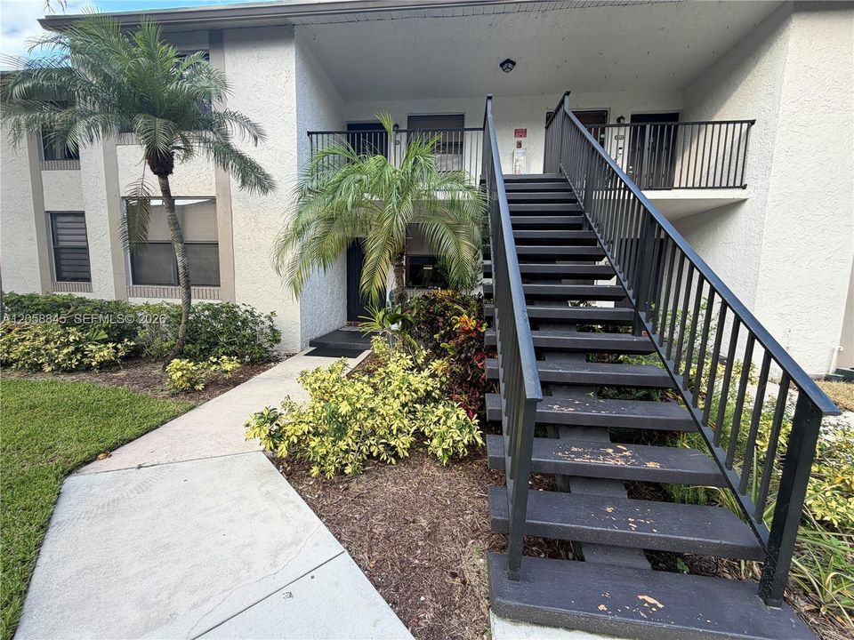 En Venta: $229,000 (2 camas, 2 baños, 937 Pies cuadrados)