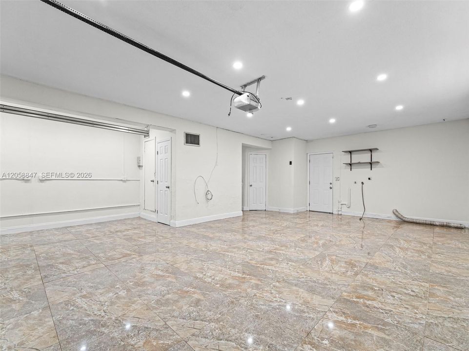 На продажу: $625,000 (3 спален, 2 ванн, 1557 Квадратных фут)