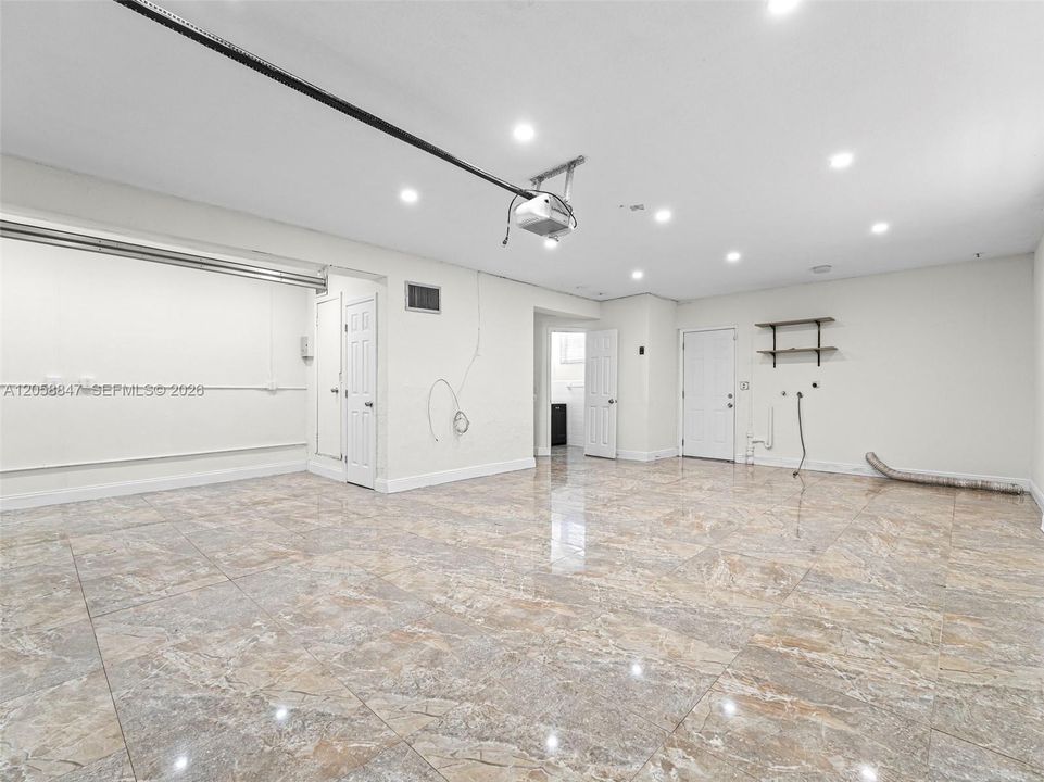 На продажу: $625,000 (3 спален, 2 ванн, 1557 Квадратных фут)