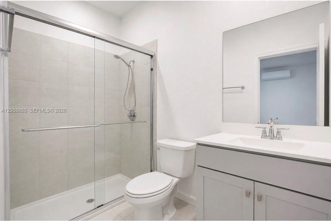 На продажу: $699,999 (5 спален, 4 ванн, 2944 Квадратных фут)