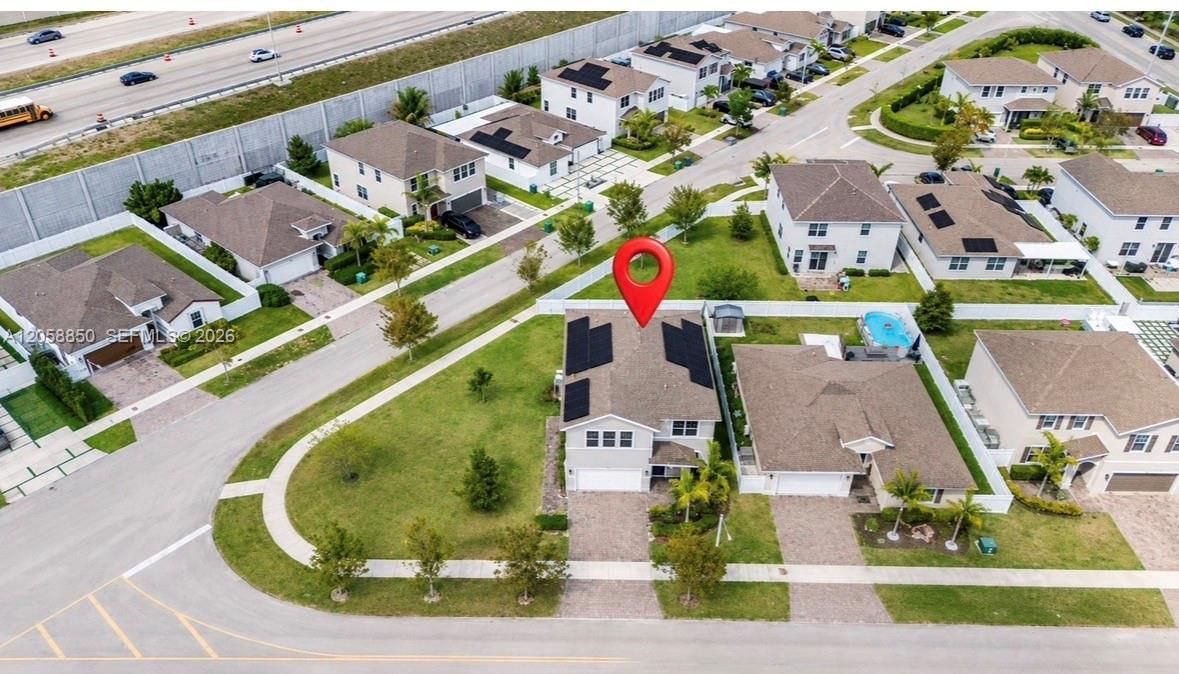 На продажу: $699,999 (5 спален, 4 ванн, 2944 Квадратных фут)