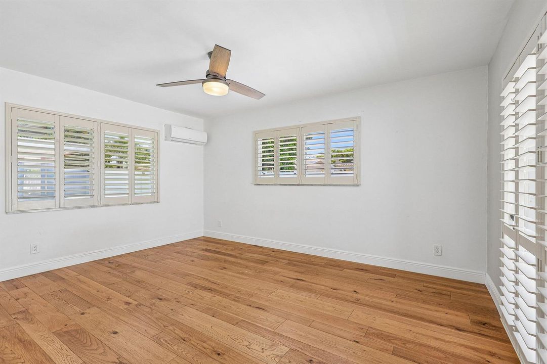 30-web-or-mls-NW 68th St-S2207-030