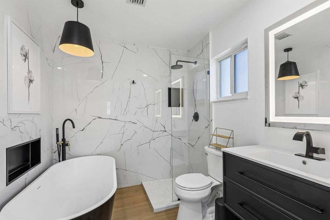 34-web-or-mls-NW 68th St-S2207-034