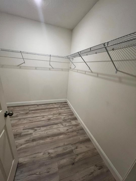 walking closet