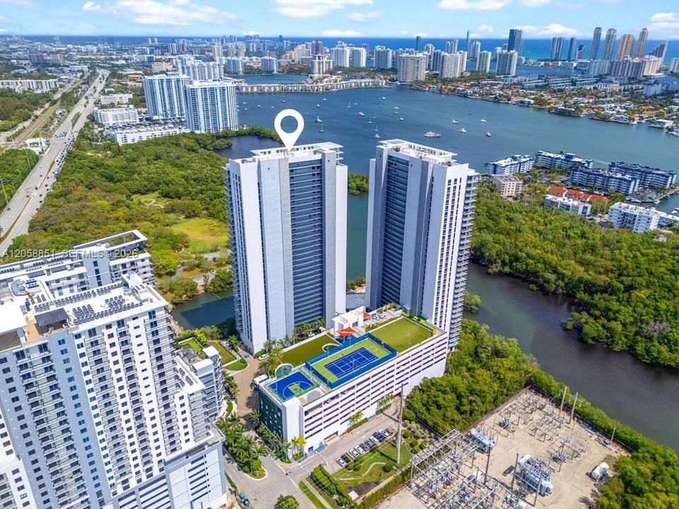 В аренду: $6,500 (3 спален, 3 ванн, 1556 Квадратных фут)