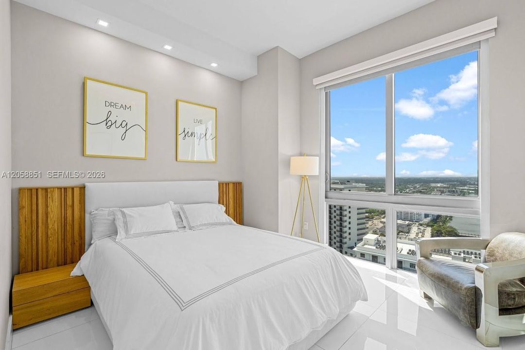 В аренду: $6,500 (3 спален, 3 ванн, 1556 Квадратных фут)