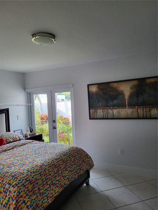 Active With Contract: $3,100 (3 beds, 2 baths, 1276 Square Feet)