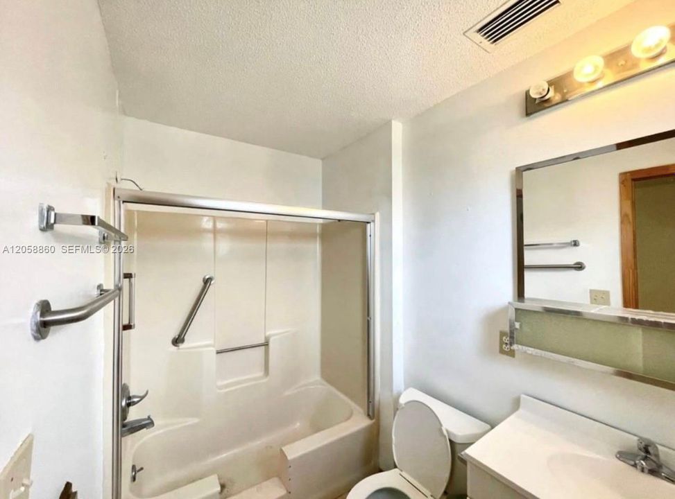 В аренду: $1,750 (3 спален, 2 ванн, 1357 Квадратных фут)