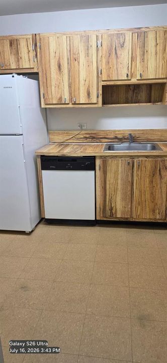 KitFridge204