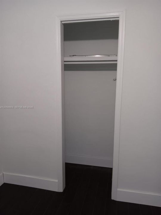 For Rent: $1,800 (2 beds, 1 baths, 648 Square Feet)