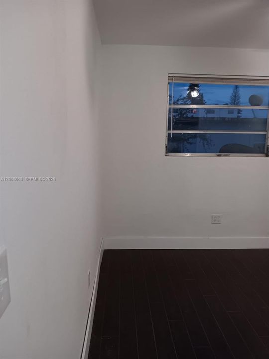 For Rent: $1,800 (2 beds, 1 baths, 648 Square Feet)
