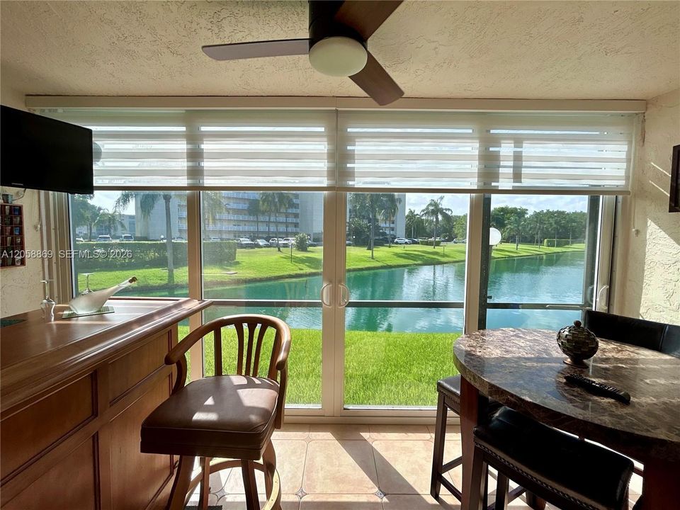 For Sale: $270,000 (2 beds, 2 baths, 1190 Square Feet)