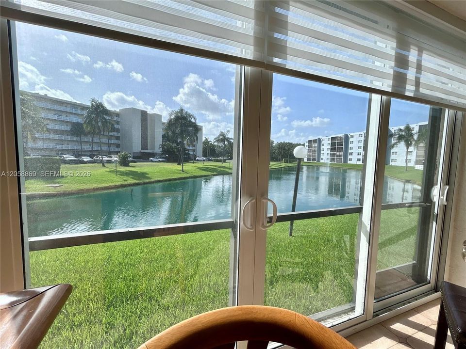 For Sale: $270,000 (2 beds, 2 baths, 1190 Square Feet)