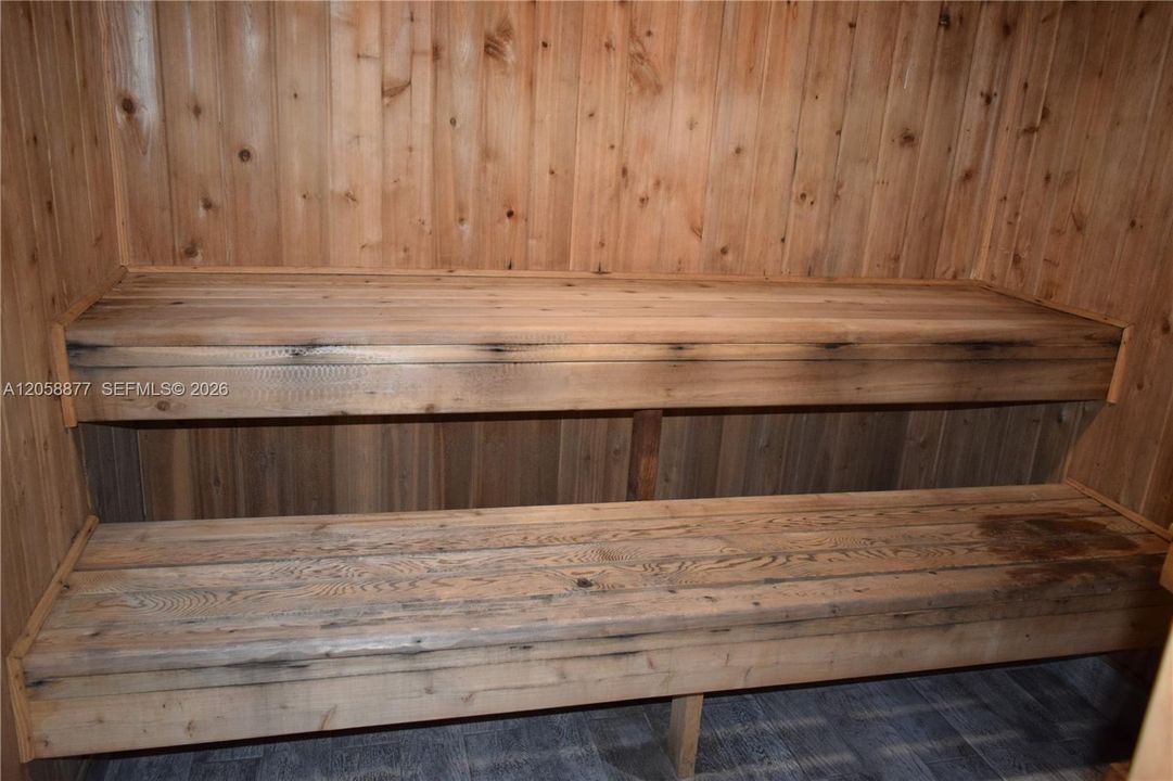 На продажу: $340,000 (2 спален, 2 ванн, 1200 Квадратных фут)