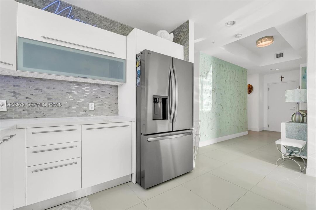 На продажу: $1,099,000 (3 спален, 3 ванн, 1358 Квадратных фут)