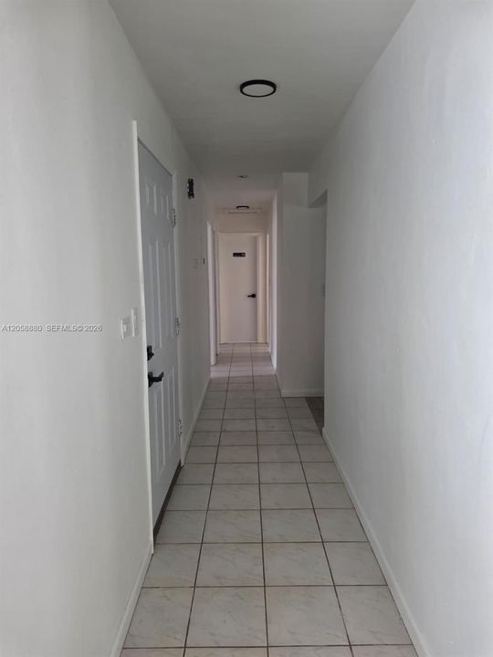 Activo con contrato: $3,800 (3 camas, 2 baños, 1520 Pies cuadrados)