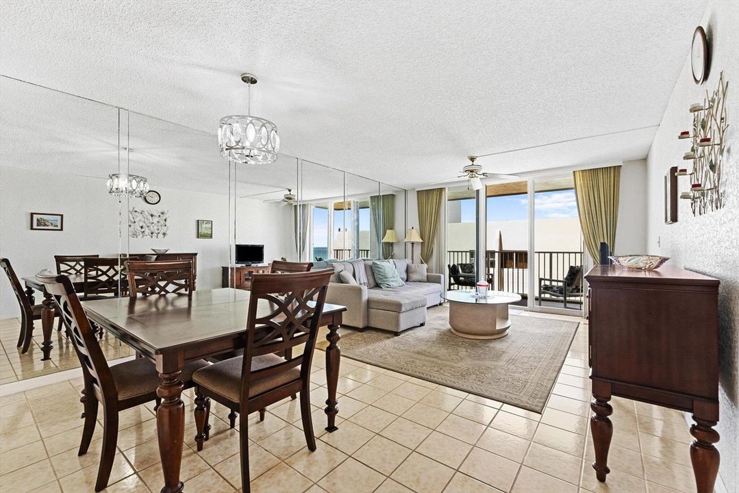 3540 S Ocean Blvd #604 - Dining area