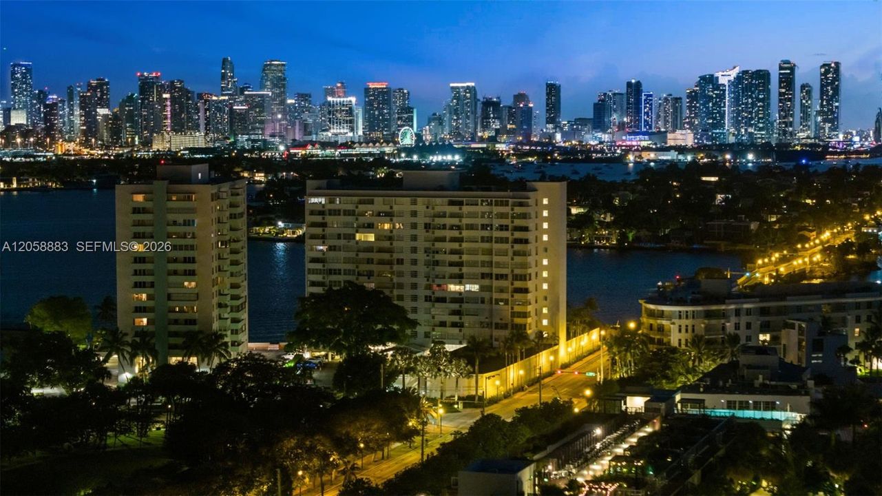 На продажу: $495,888 (1 спален, 1 ванн, 858 Квадратных фут)