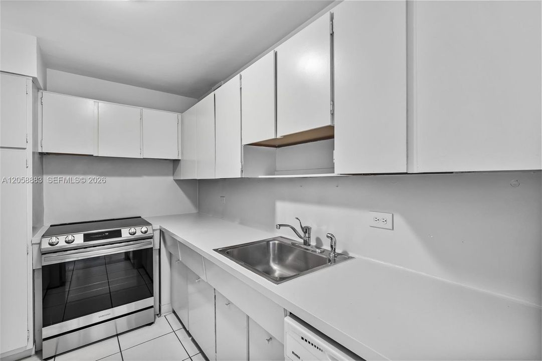 На продажу: $495,888 (1 спален, 1 ванн, 858 Квадратных фут)