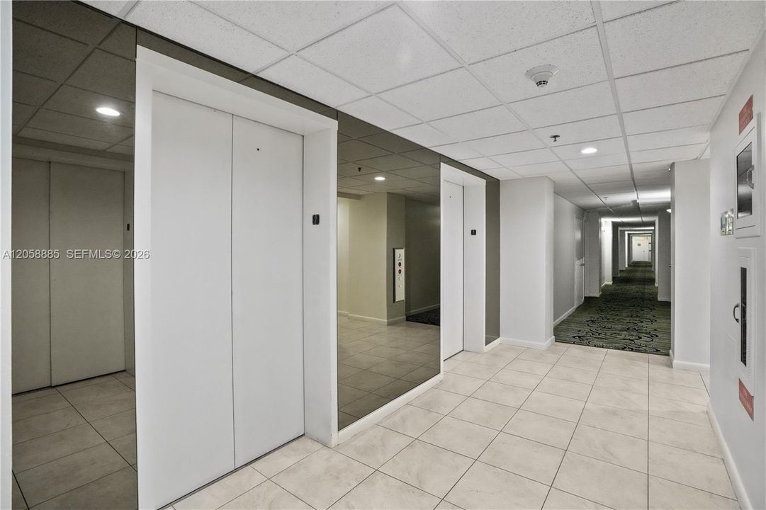 В аренду: $2,200 (1 спален, 1 ванн, 1005 Квадратных фут)