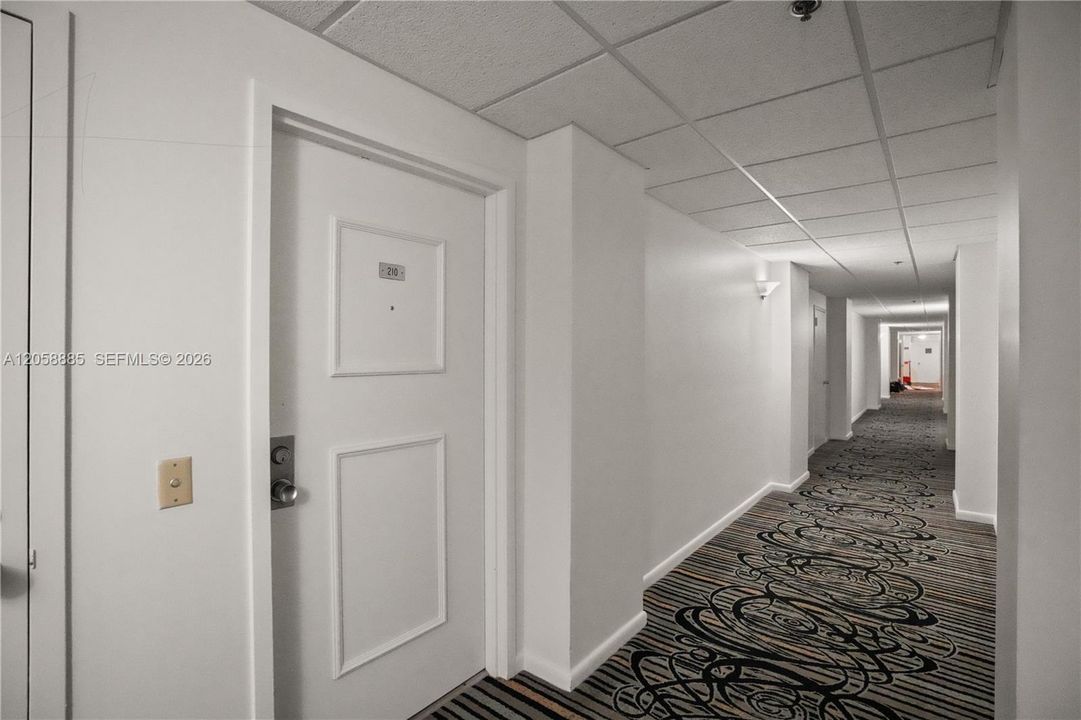 В аренду: $2,200 (1 спален, 1 ванн, 1005 Квадратных фут)