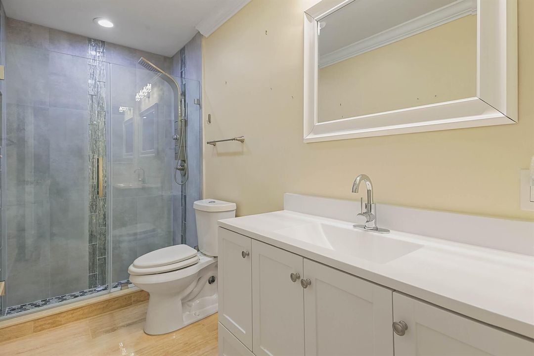 6845 Fountains Circle (29)