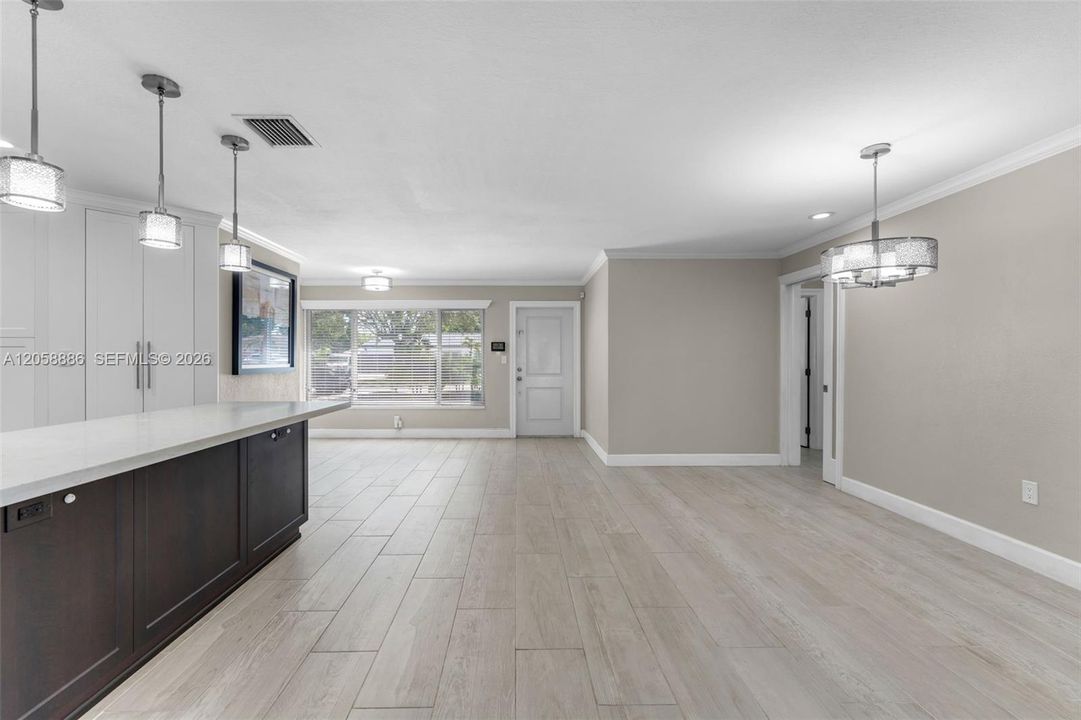 En Venta: $797,000 (3 camas, 2 baños, 1626 Pies cuadrados)