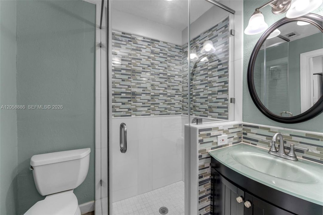 En Venta: $797,000 (3 camas, 2 baños, 1626 Pies cuadrados)