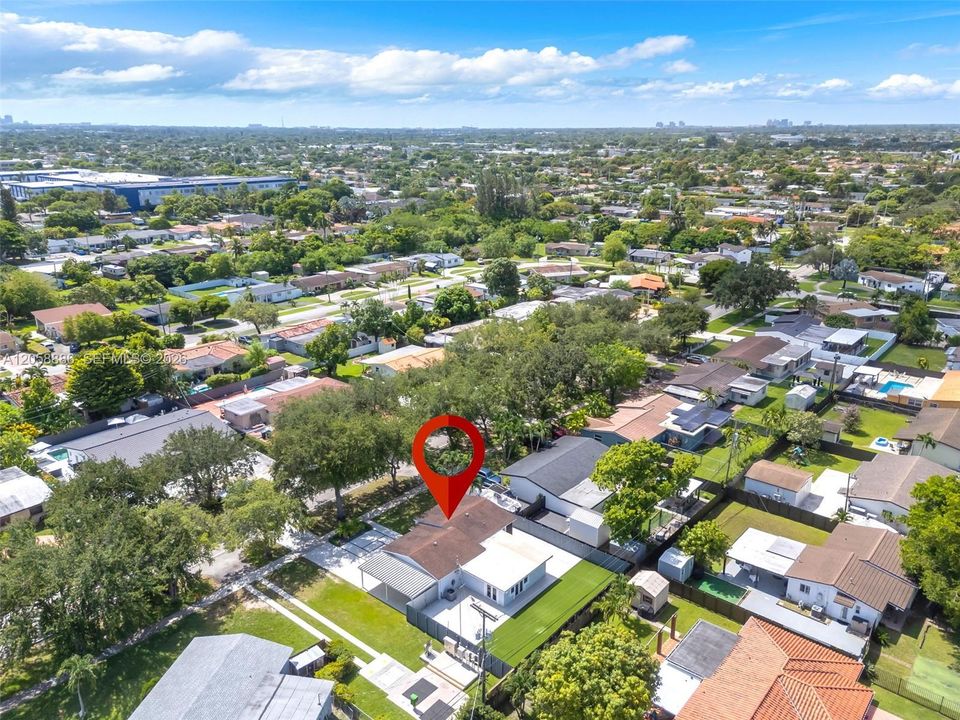 En Venta: $797,000 (3 camas, 2 baños, 1626 Pies cuadrados)
